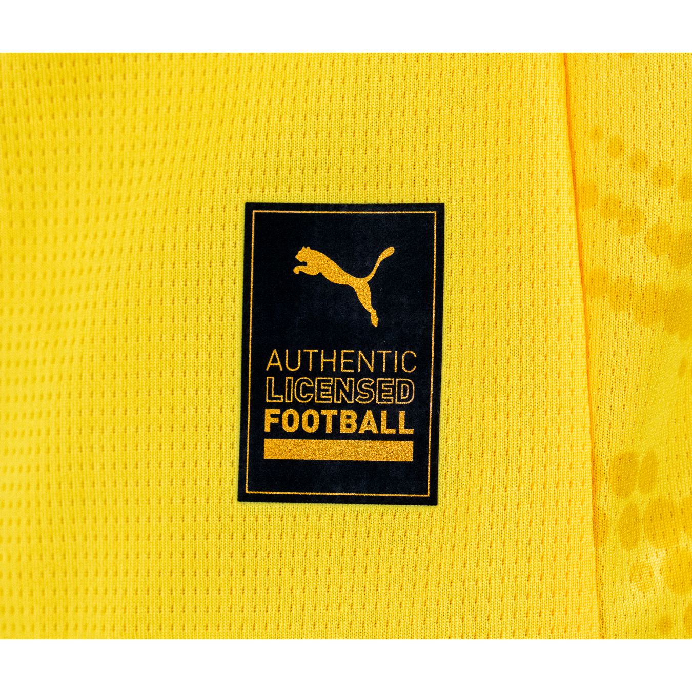 https://boutique.om.fr/media/catalog/product/m/a/maillot-om-gardien-24-25-jaune-4_2.jpg